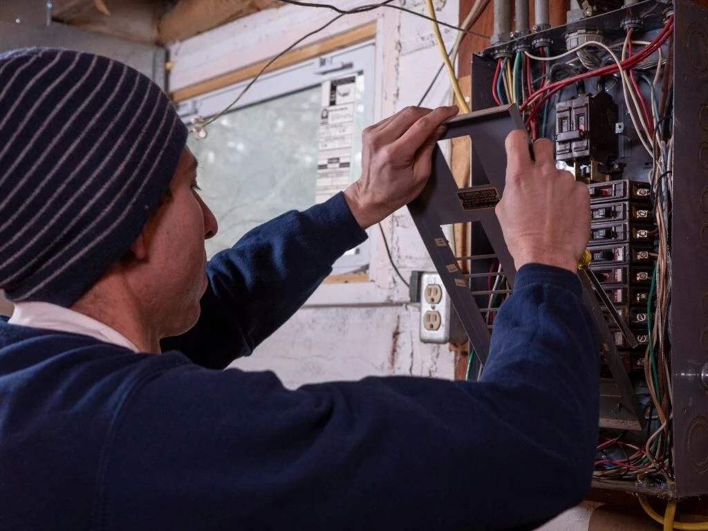 Full panel view - all breakers visible, proper clearance maintained