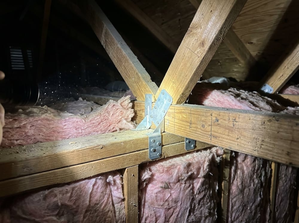 Wind Mitigation inspection: Roof-to-Wall Attachments